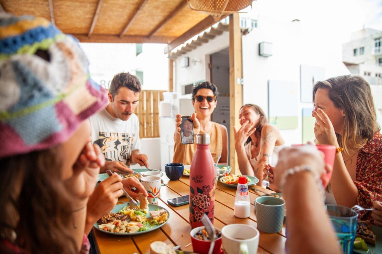 La Ventana Azul Surf Hostel Las Palmas de Gran Canaria Kültér fotó