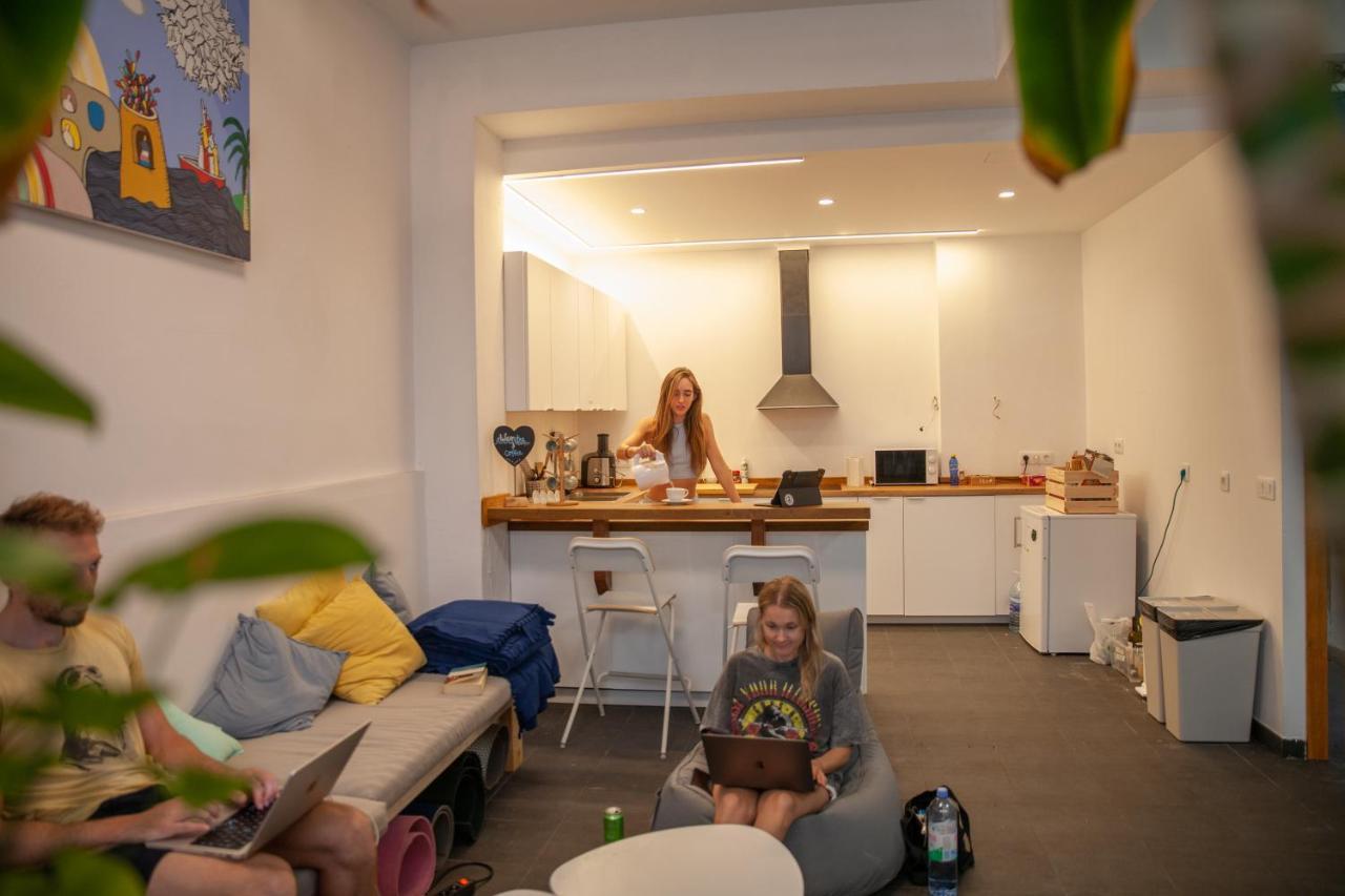 La Ventana Azul Surf Hostel Las Palmas de Gran Canaria Kültér fotó