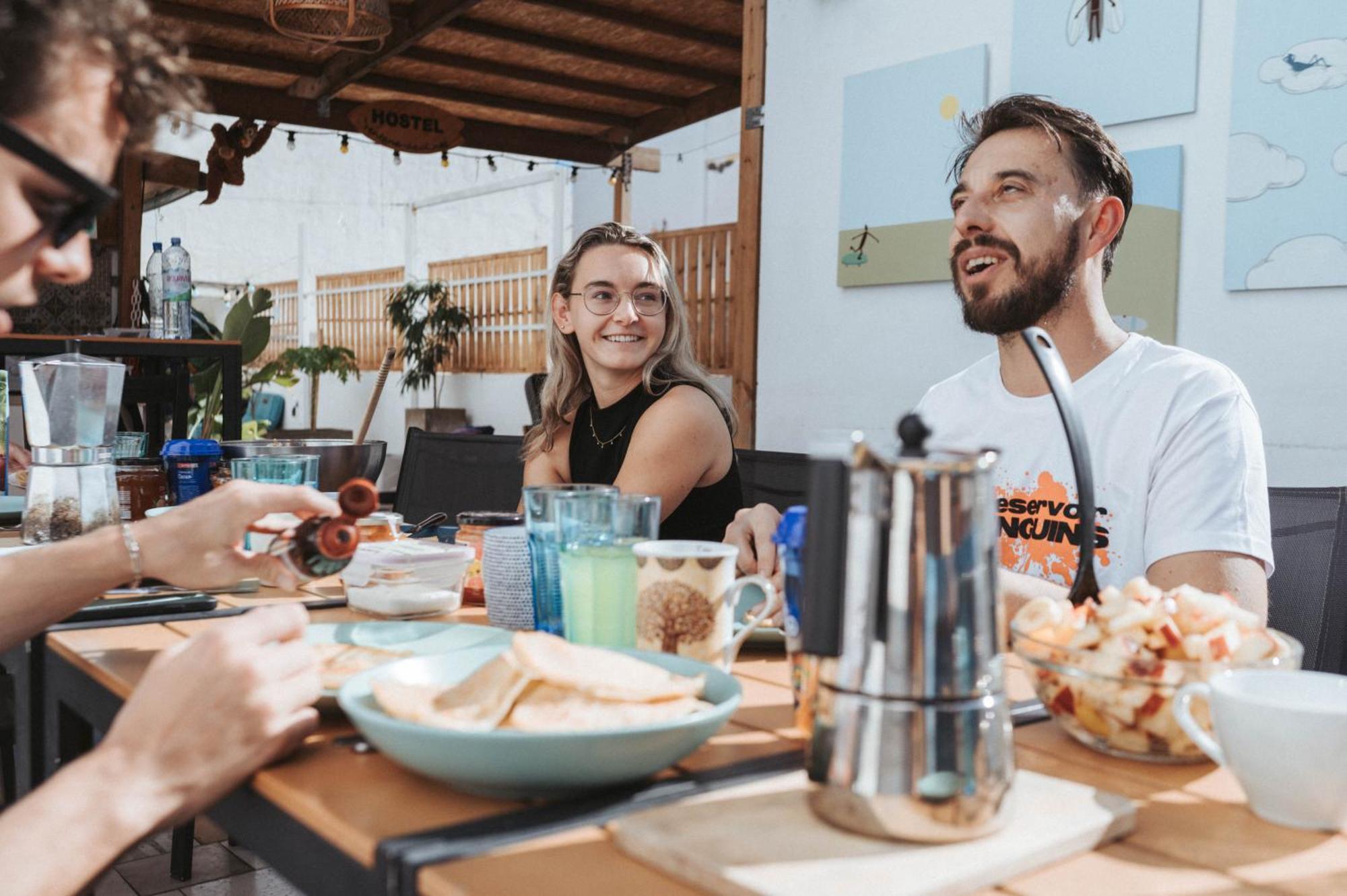 La Ventana Azul Surf Hostel Las Palmas de Gran Canaria Kültér fotó
